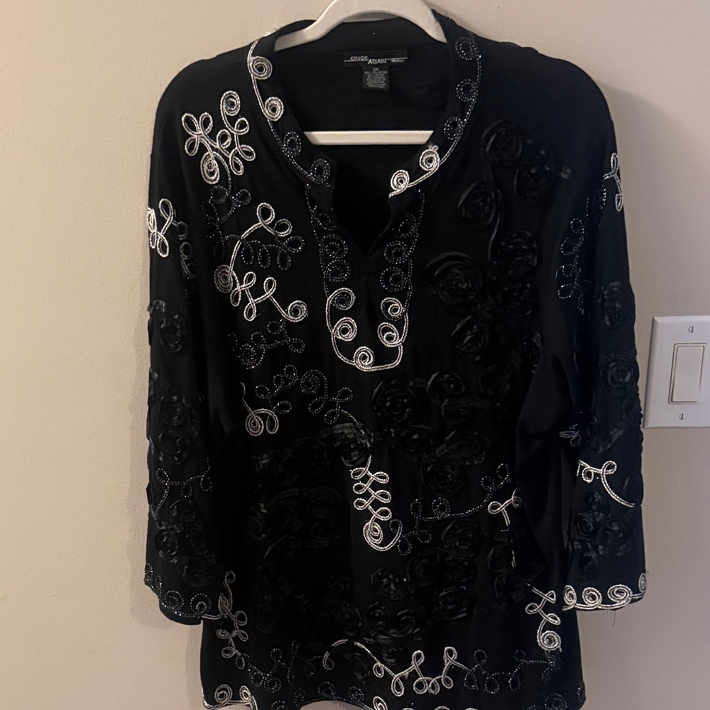 Elegant Black and White Embroidered Women's Blouse